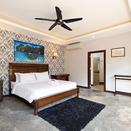 Extraordinary Courtyard 6Br Pool Villa Sri Suri, Naiharn Rawai 외부 사진
