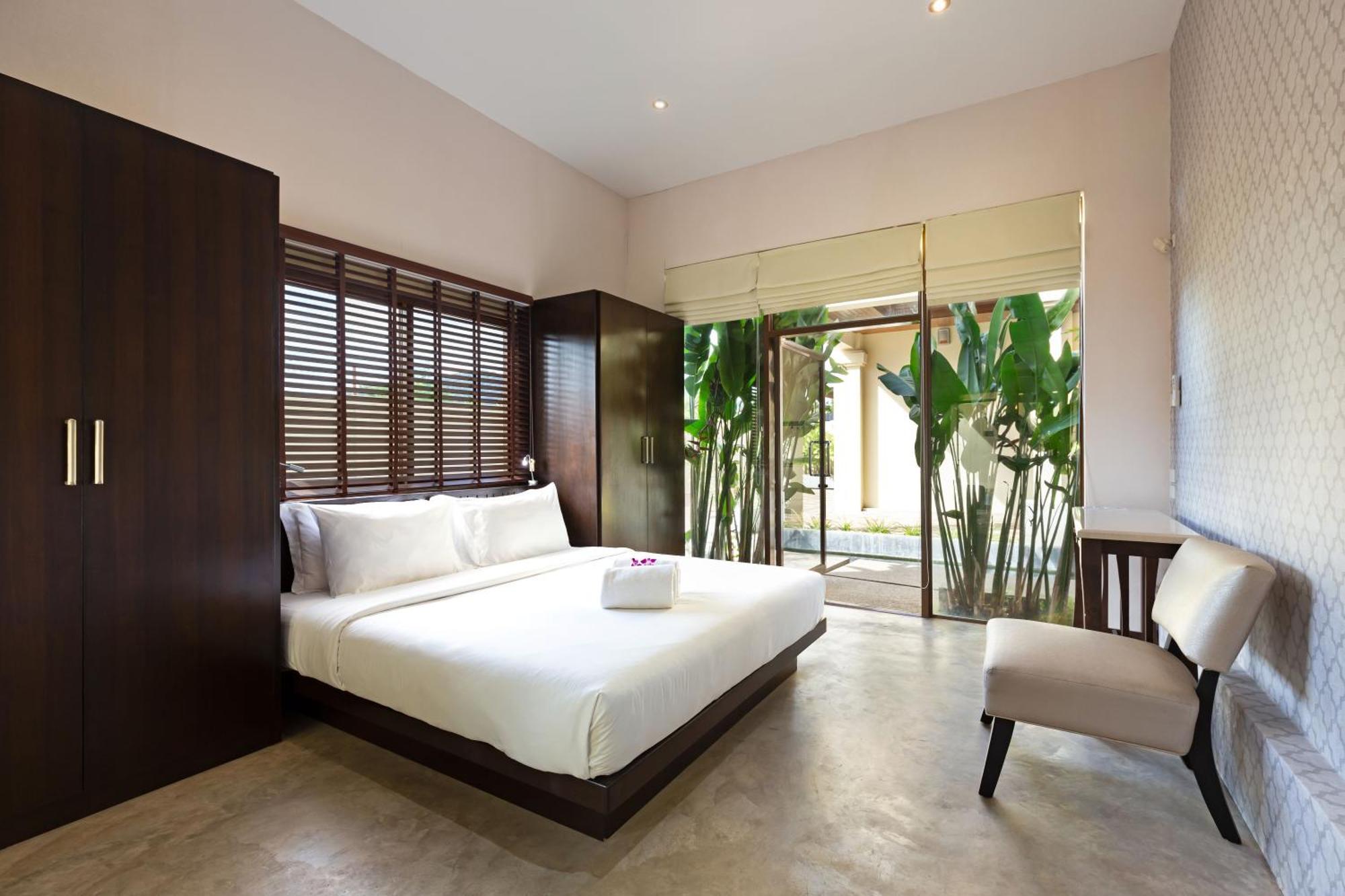 Extraordinary Courtyard 6Br Pool Villa Sri Suri, Naiharn Rawai 외부 사진