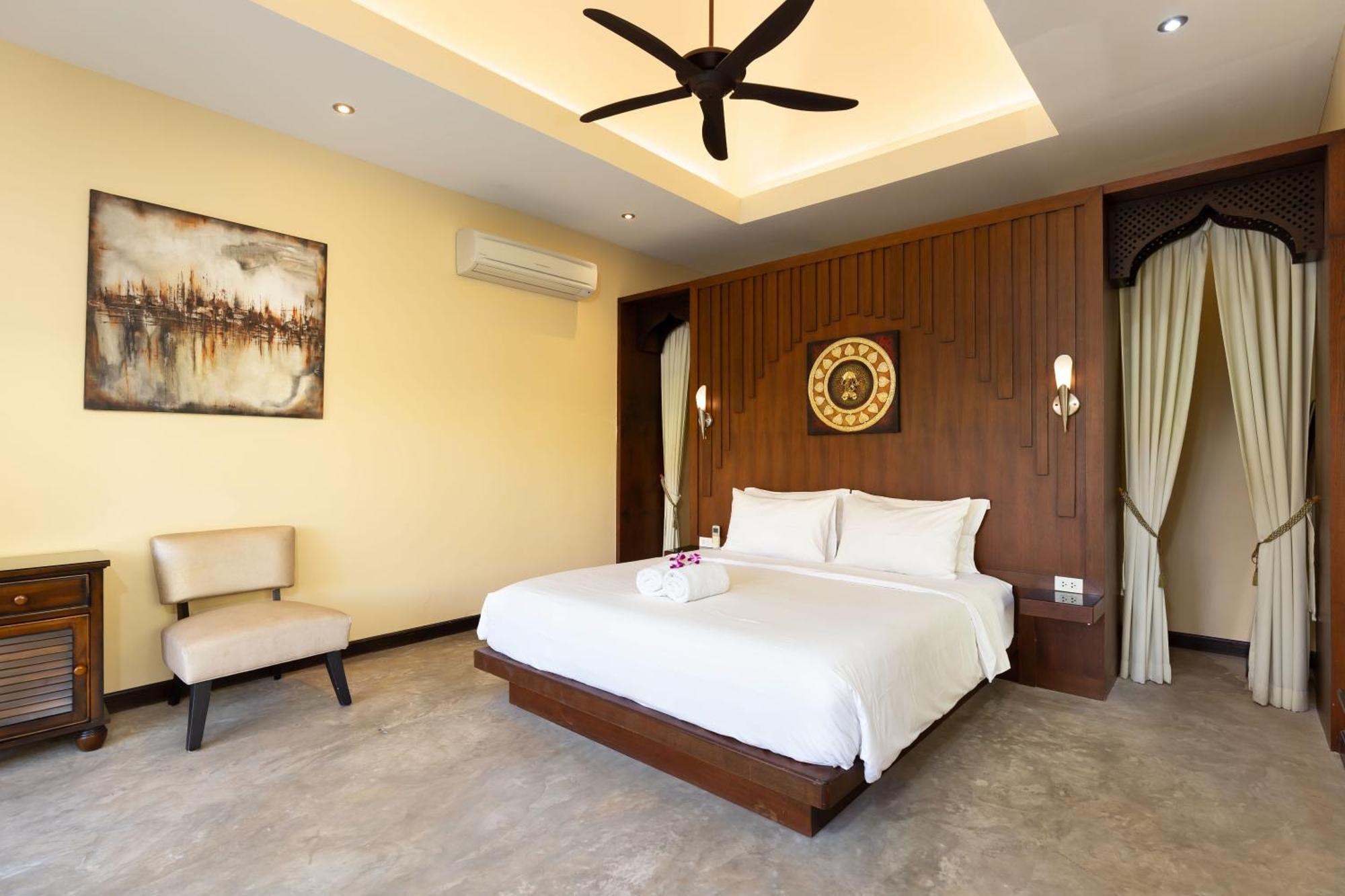 Extraordinary Courtyard 6Br Pool Villa Sri Suri, Naiharn Rawai 외부 사진