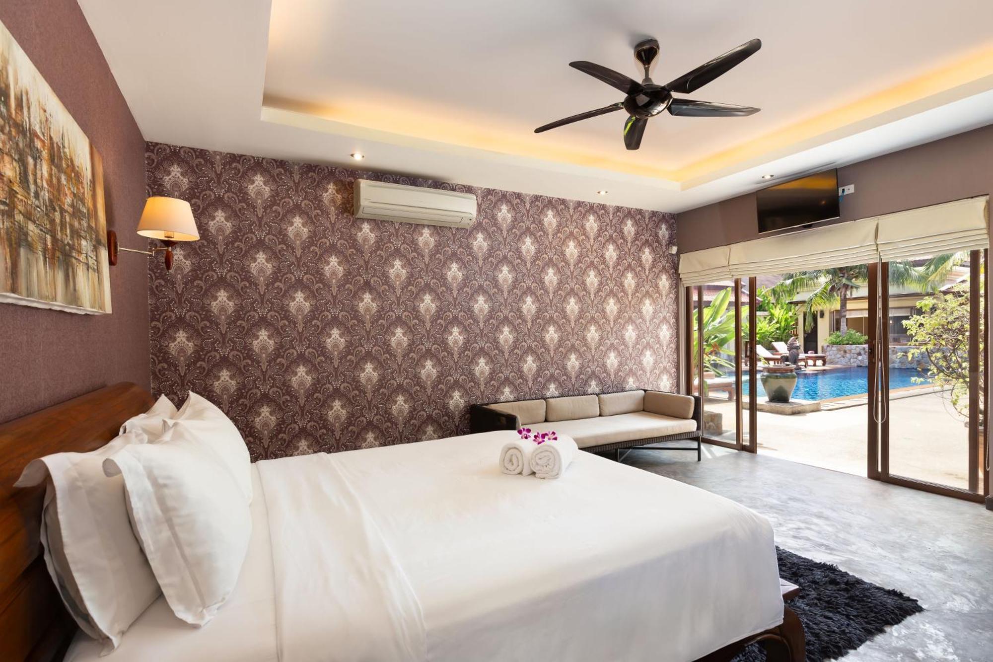 Extraordinary Courtyard 6Br Pool Villa Sri Suri, Naiharn Rawai 외부 사진